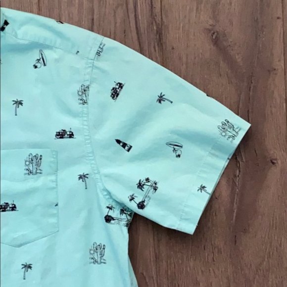 Carbon Men’s Tropical Button Down Short Sleeve Shirt - Picture 4 of 6